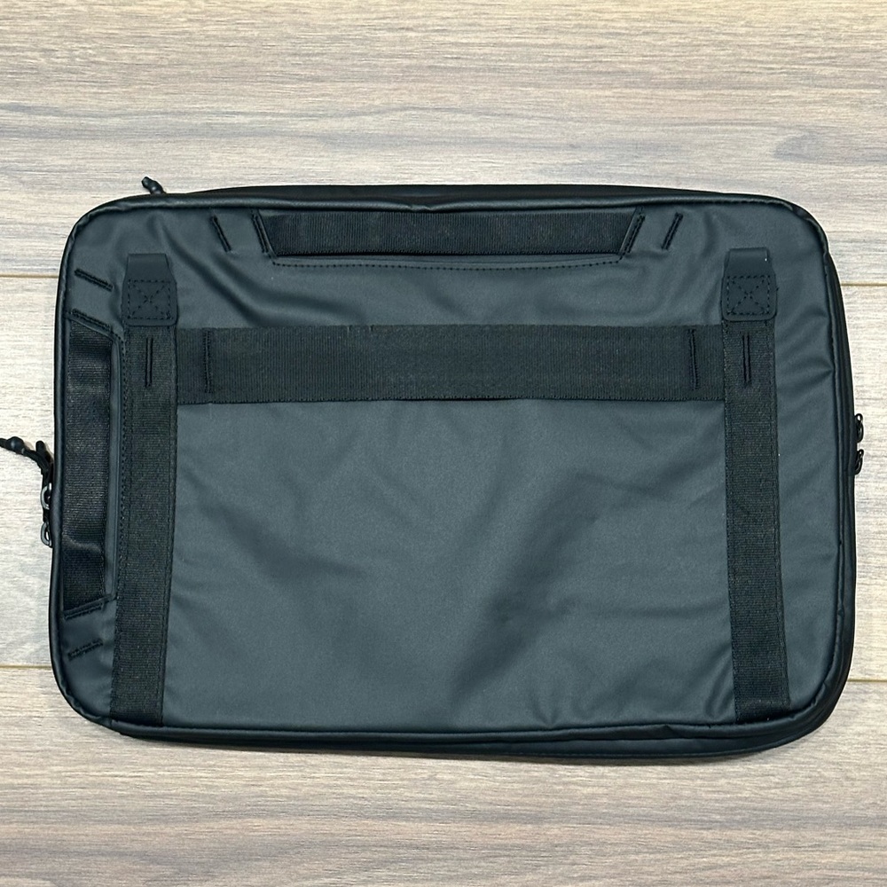 Nomadic Tech Case In Black - image 4